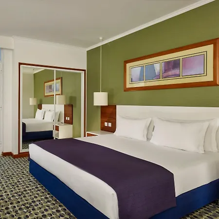 Отель Algarve - Armacao De Pera, An Ihg