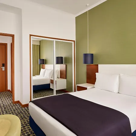 ホテル Algarve - Armacao De Pera, An Ihg 4*