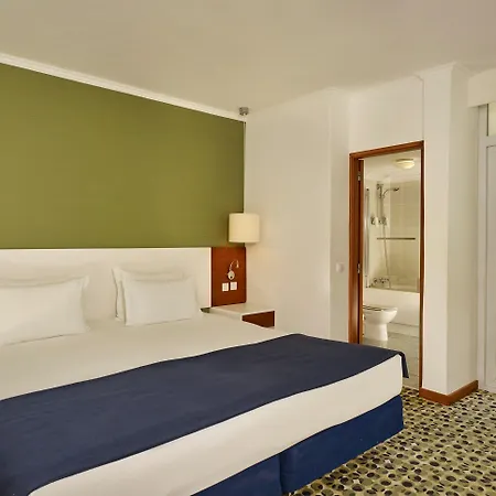 Algarve - Armacao De Pera, An Ihg Ξενοδοχείο 4*